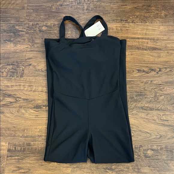 NWT Chic Black Sleeveless Jumpsuit - Picture 6 of 8